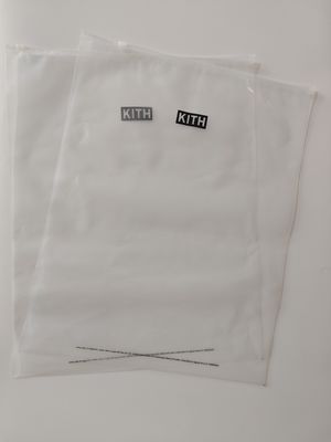 CPE / HDPE Plastic Zipper Bag Embossed Customized Size Accepted